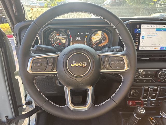 New 2026 Jeep Wrangler Unlimited Rubicon w/ Rockslide Package AWD/4WD image 22