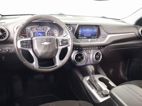 Used 2021 Chevrolet Blazer LT image 2