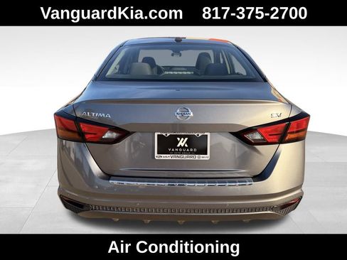 Used 2021 Nissan Altima 2.5 SV image 3