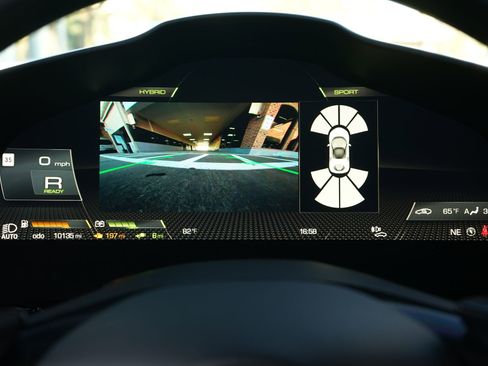 Used 2021 Ferrari SF90 Stradale image 21