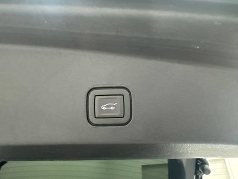 Used 2024 Cadillac Lyriq Luxury RWD image 28