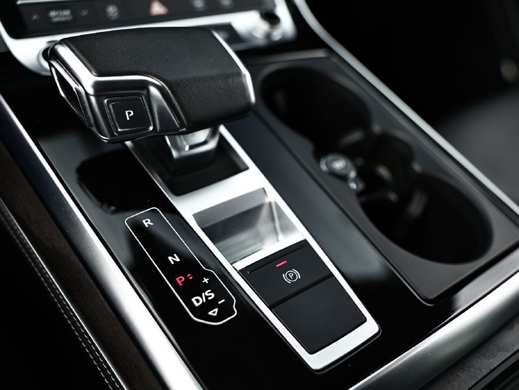 Certified 2023 Audi Q8 Premium Plus w/ Premium Plus Package AWD/4WD image 39