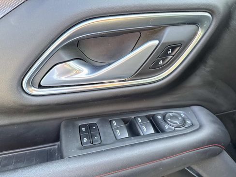 Used 2022 Chevrolet Suburban RST w/ Sport Performance Package image 20