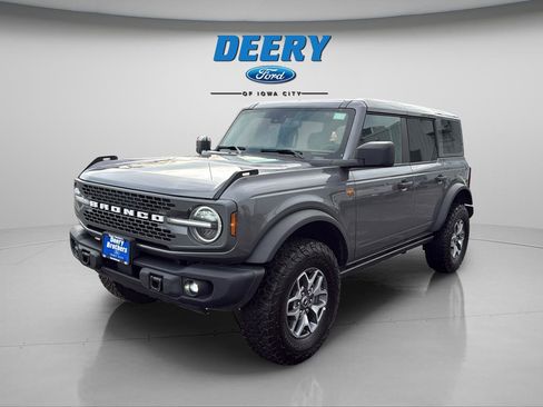 Certified 2025 Ford Bronco Badlands AWD/4WD image 11