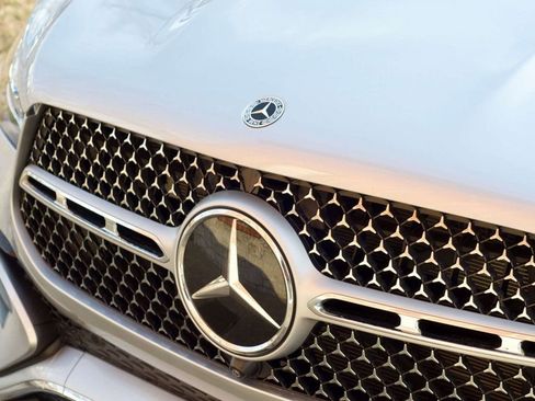 Used 2024 Mercedes-Benz GLE 450 4MATIC image 15