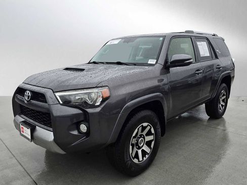 Certified 2018 Toyota 4Runner TRD Off-Road Premium image 7