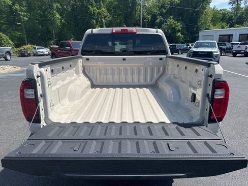 New 2026 GMC Canyon Elevation image 14