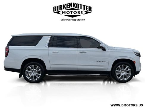 Used 2021 Chevrolet Suburban High Country AWD/4WD image 2