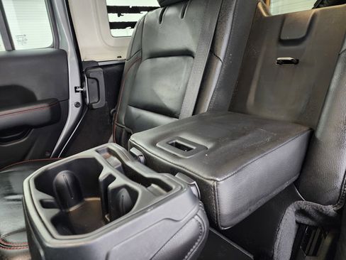 Used 2021 Jeep Wrangler Unlimited Rubicon image 29