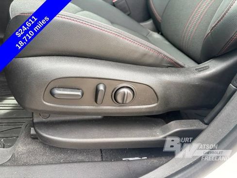 Used 2024 Chevrolet Equinox RS FWD image 13