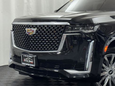 Used 2021 Cadillac Escalade Premium Luxury image 3