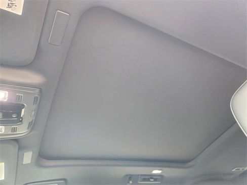 New 2026 GMC Yukon XL Denali w/ Denali Reserve Package image 18