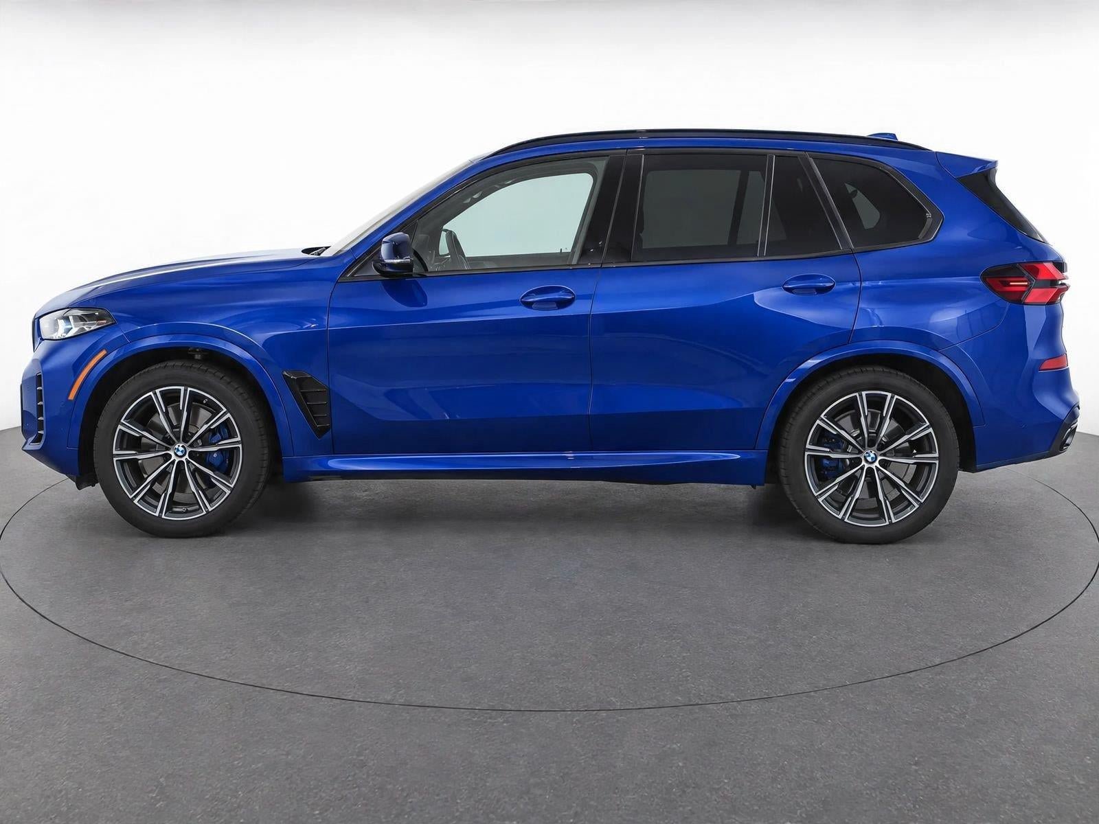 Used 2024 BMW X5 M60i w/ Climate Comfort Package AWD/4WD image 7