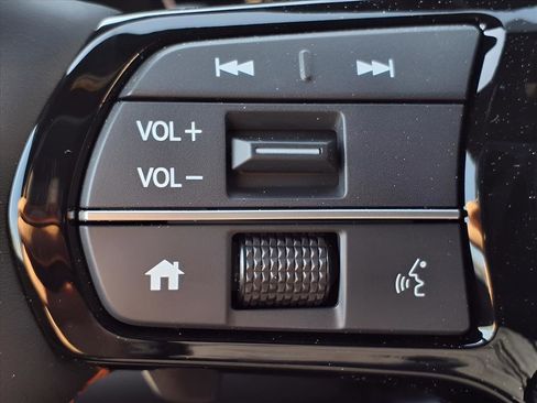 New 2025 Honda Pilot TrailSport image 28