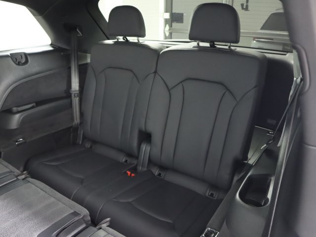 Certified 2025 Audi Q7 3.0T Prestige w/ Prestige Package AWD/4WD image 23