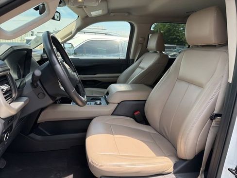 Used 2024 Ford Expedition Max XLT AWD/4WD image 19