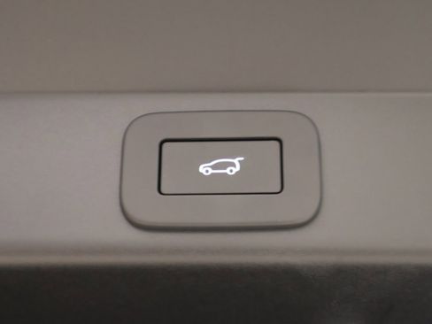 New 2025 Land Rover Range Rover Sport Dynamic SE image 17