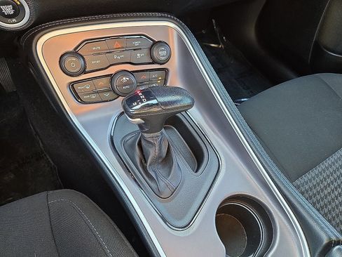 Used 2022 Dodge Challenger GT AWD/4WD image 31