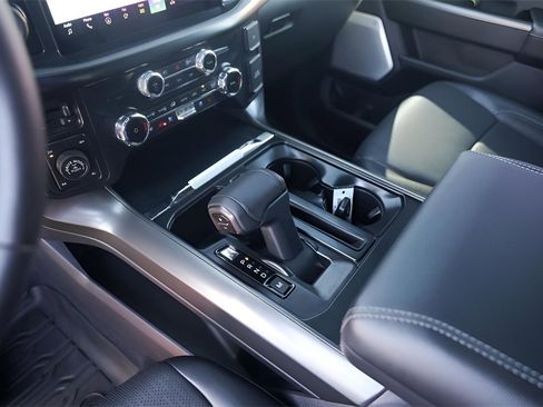 Used 2025 Ford F150 Lariat w/ Equipment Group 502A High image 25