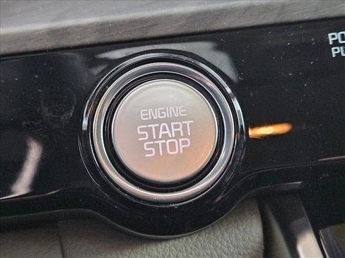 Used 2024 Kia Carnival SX image 14