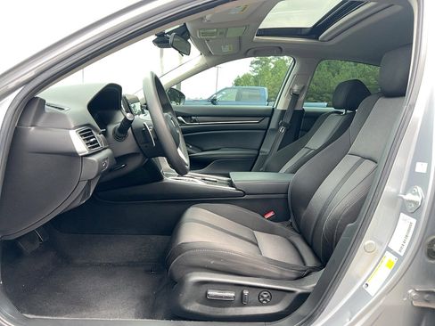 Used 2021 Honda Accord EX image 11