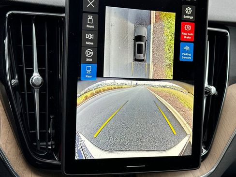 New 2026 Volvo XC60 T8 Plus w/ Protection Package Premier image 19