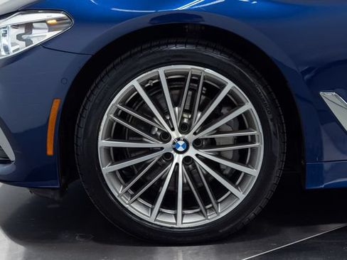 Used 2019 BMW 530i xDrive w/ Premium Package AWD/4WD image 27