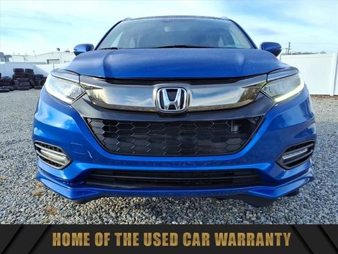 Used 2020 Honda HR-V Touring image 2