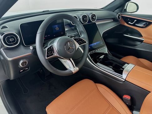 Certified 2025 Mercedes-Benz C 300 4MATIC Sedan image 9
