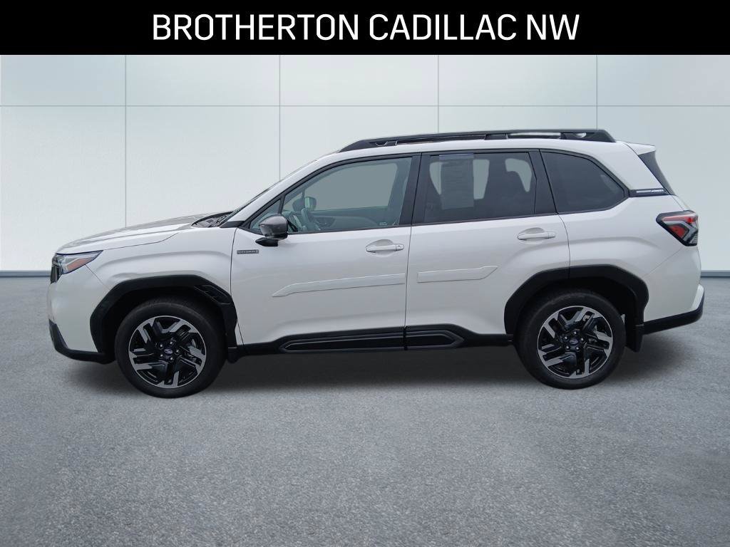 Used 2025 Subaru Forester Limited AWD/4WD image 2
