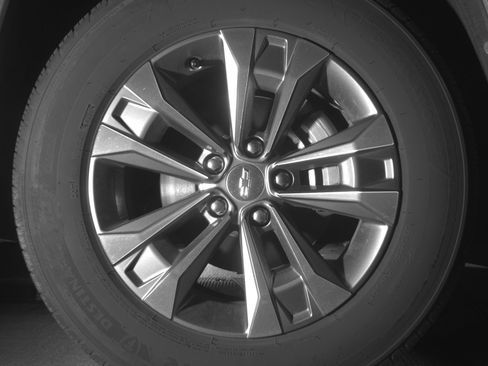 Used 2025 Chevrolet Equinox LT image 13