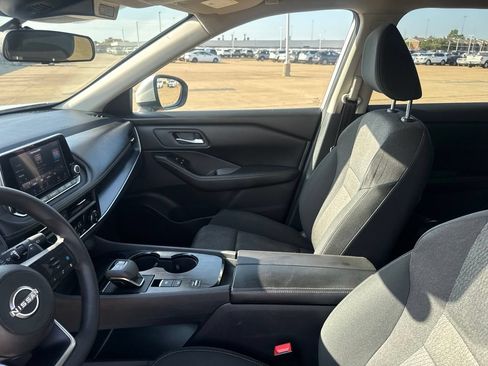 Certified 2024 Nissan Rogue SV FWD image 41