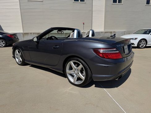 Used 2012 Mercedes-Benz SLK 350 image 5