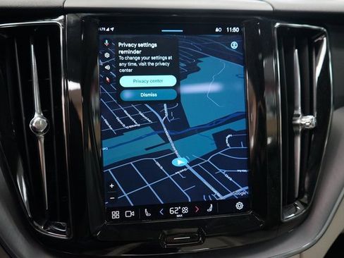 Used 2022 Volvo XC60 T8 Inscription Expression image 8