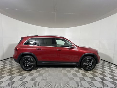 New 2026 Mercedes-Benz GLB 250 4MATIC image 8