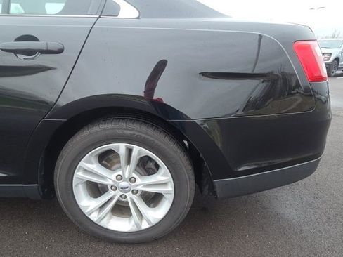 Used 2016 Ford Taurus SEL image 12