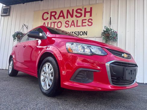 Used 2017 Chevrolet Sonic LT FWD image 2