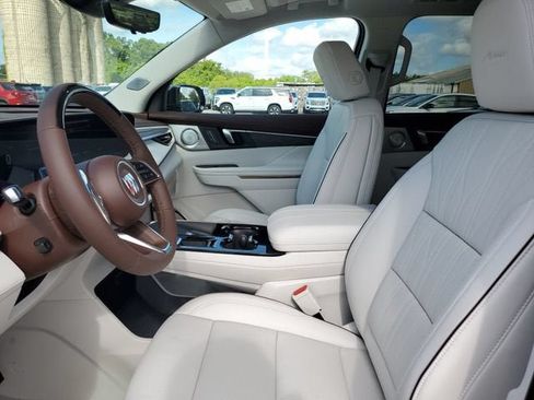 New 2026 Buick Enclave Avenir w/ Super Cruise Package FWD image 19