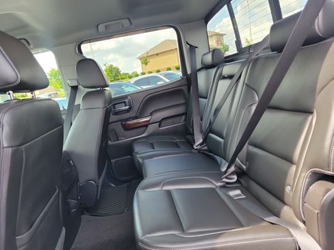 Used 2018 GMC Sierra 1500 SLT w/ SLT Premium Package AWD/4WD image 12