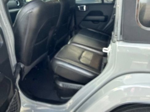 Used 2021 Jeep Wrangler Unlimited Sahara w/ Cold Weather Group AWD/4WD image 7