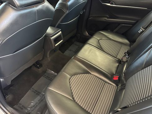 Used 2023 Toyota Camry SE FWD image 13