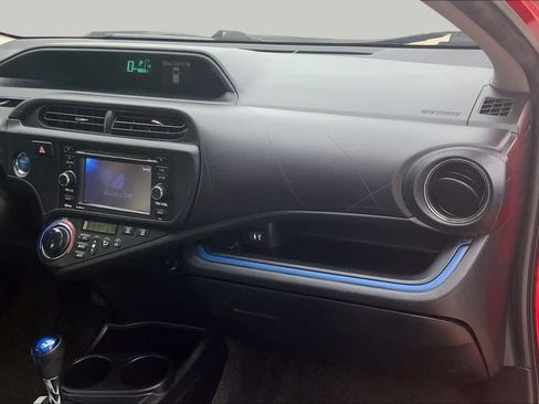 Used 2013 Toyota Prius C Three FWD image 18