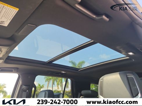 Used 2023 Cadillac Escalade Sport AWD/4WD image 22