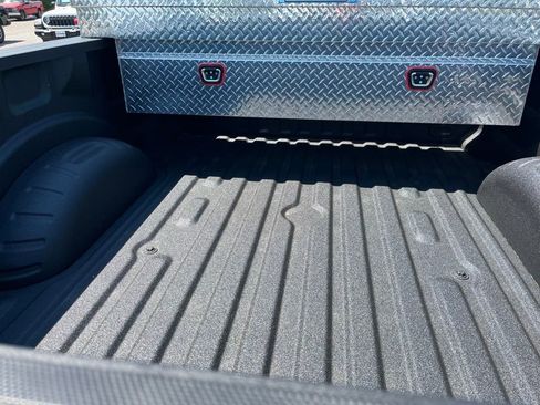 New 2025 Ford F350 Lariat w/ Lariat Ultimate Package image 32