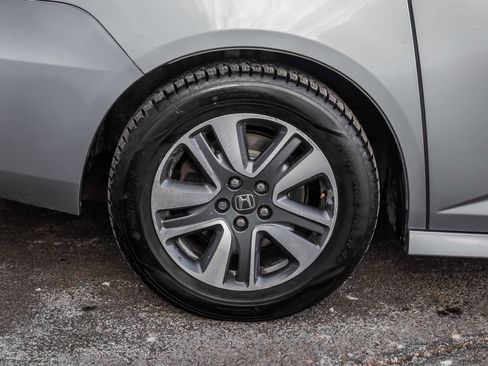 Used 2017 Honda Odyssey Touring image 6