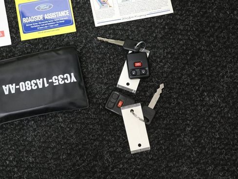 Used 2001 Ford F350 Lariat image 94