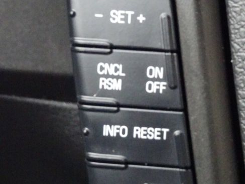 Used 2014 Ford F150 XLT image 15