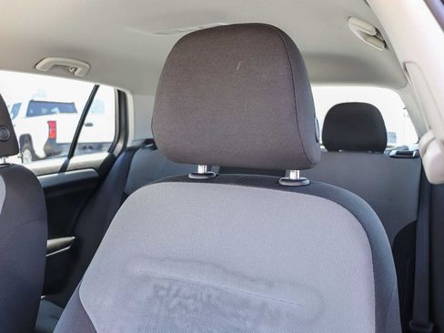 Used 2016 Volkswagen e-Golf SE FWD image 20