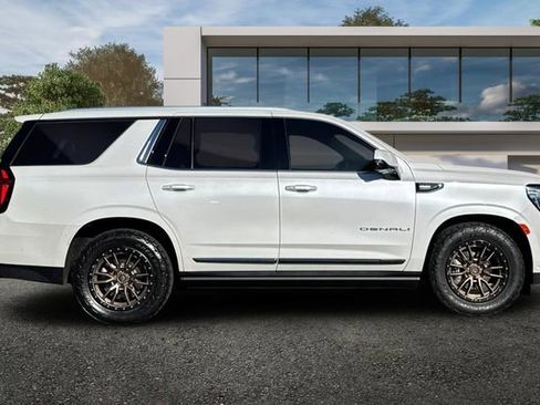 Used 2024 GMC Yukon Denali Ultimate image 3