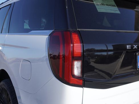 New 2025 Ford Expedition Active AWD/4WD image 18